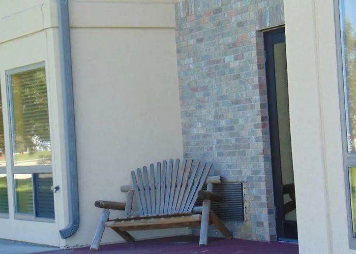 Horse Creek Inn